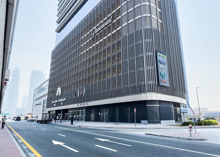 Luxury 2Br Paramount Midtown Infinity Pool Business Bay Dubai