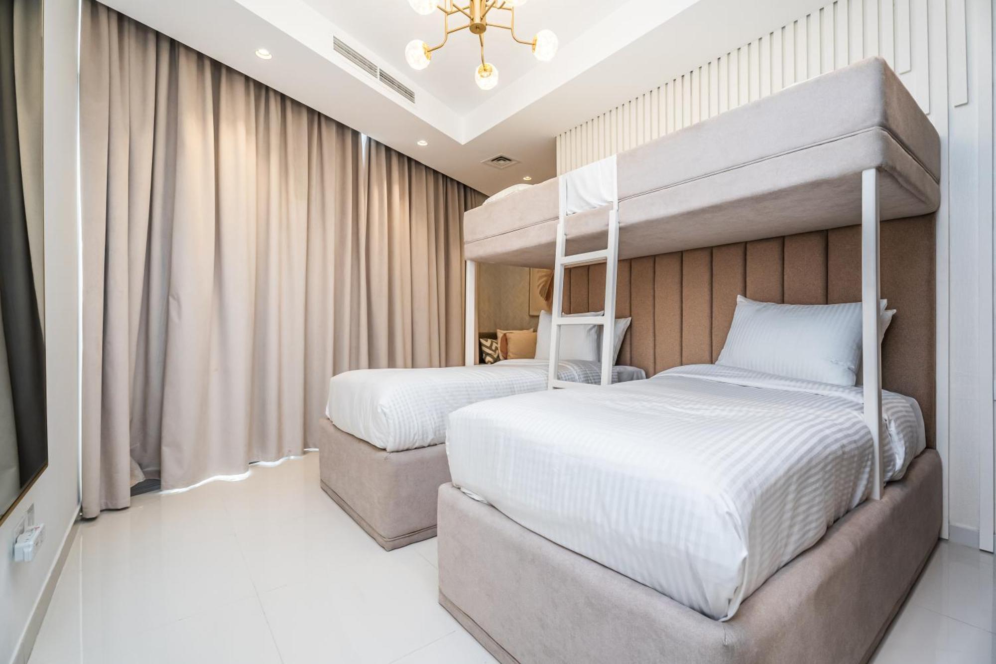 Luxury 2br Paramount Midtown Infinity Pool Business Bay شقة دبي