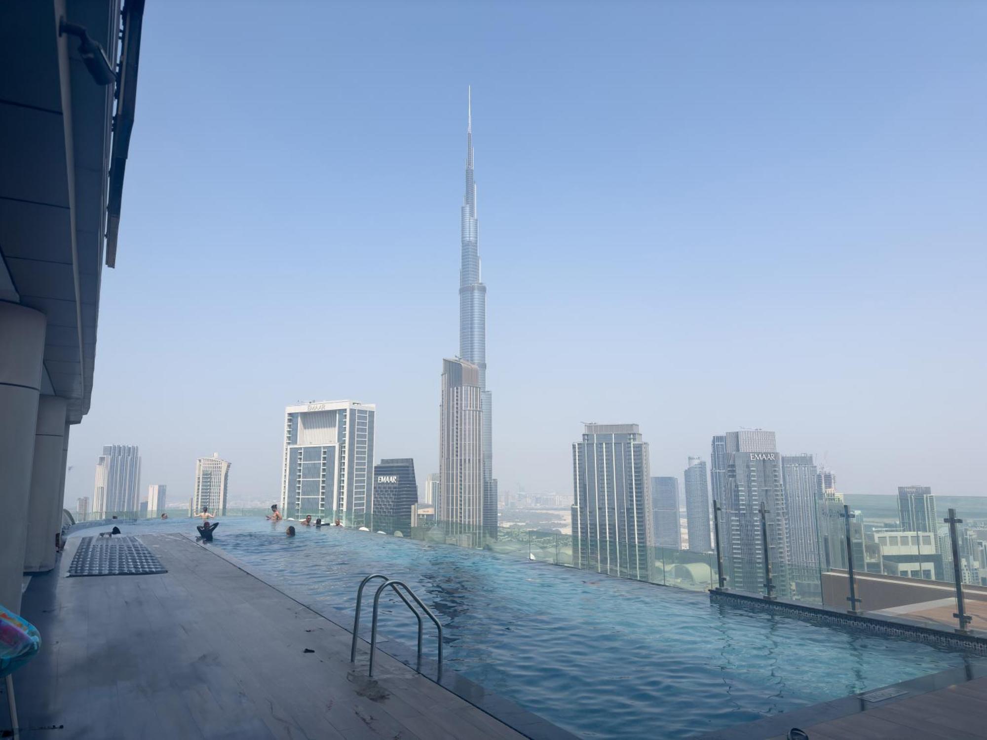 Luxury 2br Paramount Midtown Infinity Pool Business Bay شقة
