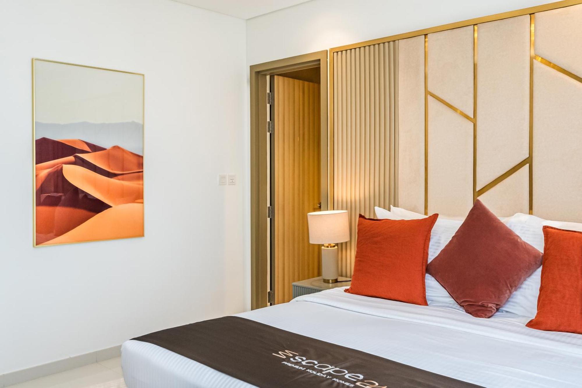 Luxury 2br Paramount Midtown Infinity Pool Business Bay شقة *